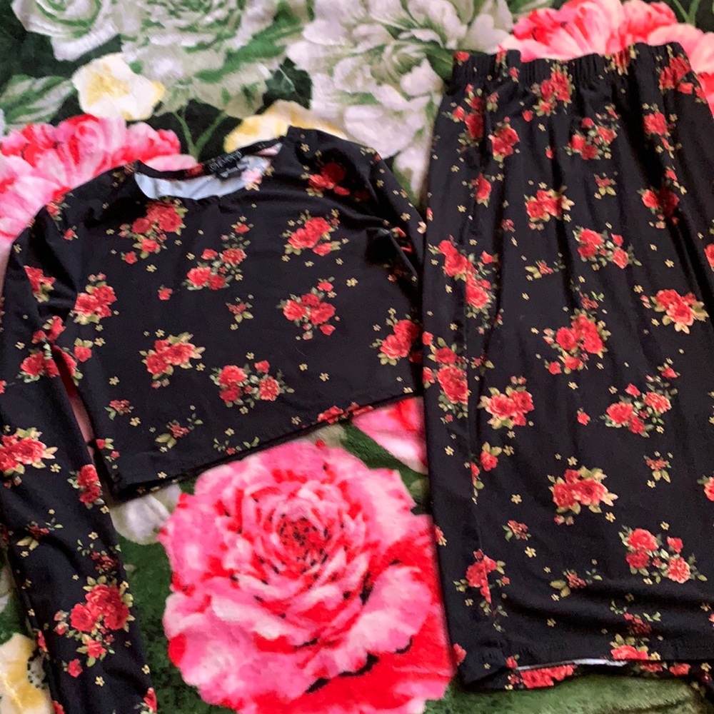 Matching flower 2 piece